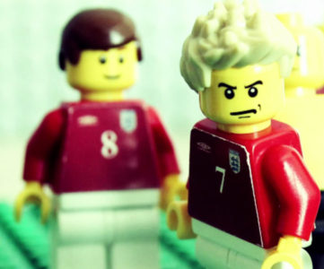 デビッド・ベッカムのサッカー人生をレゴで振り返る、ストップモーション映像