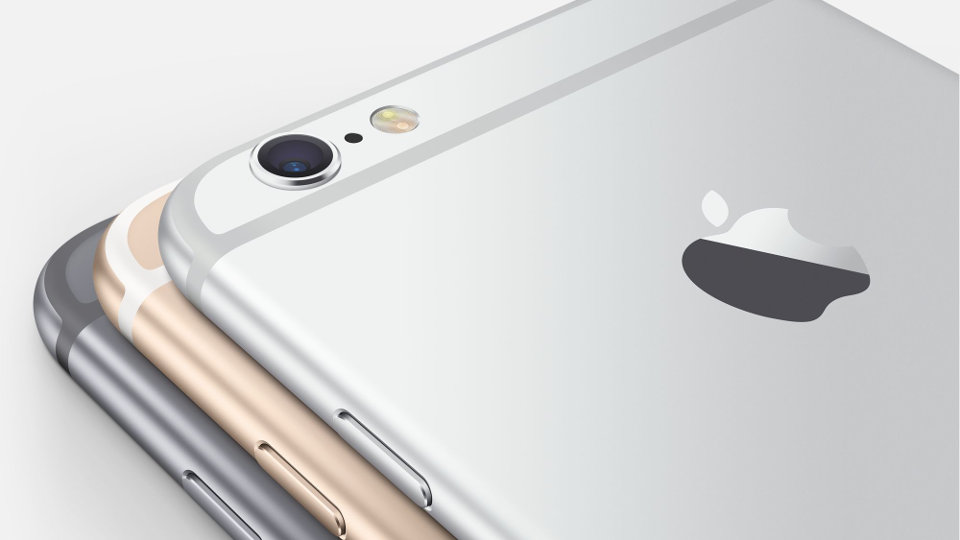 Apple Iphone 6 Plus の写真がぼやけるカメラ不具合で無償交換プログラムを提供開始 T011 Org